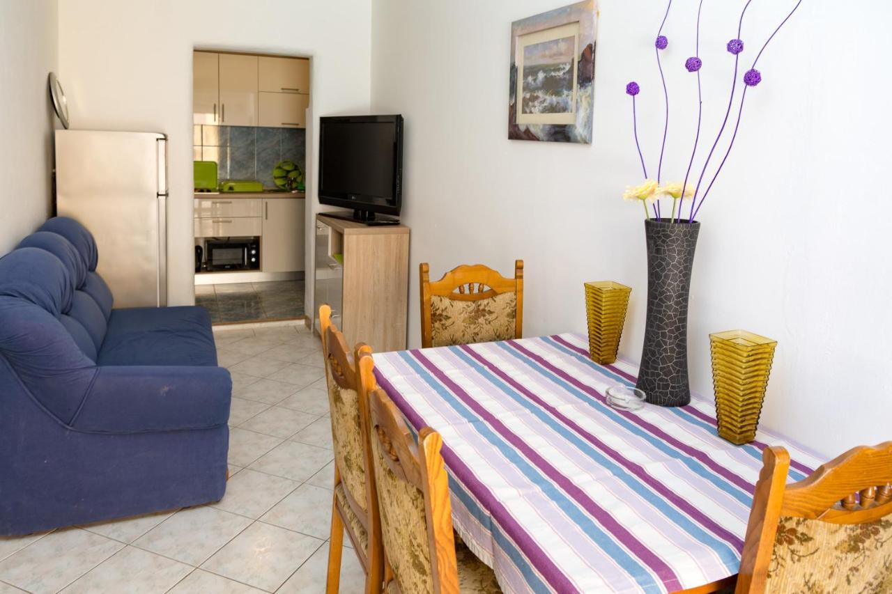 Bed And Breakfast Taverna Miskovic 파그 외부 사진